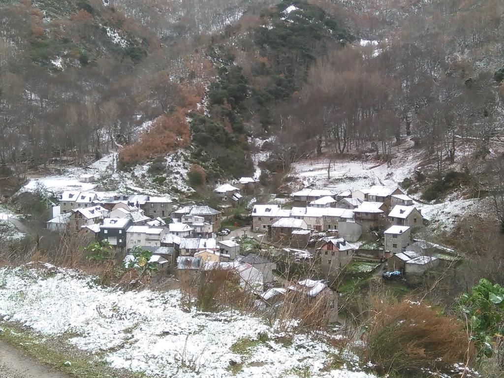Manzanedo de Valdueza Casa Bell旅馆 外观 照片